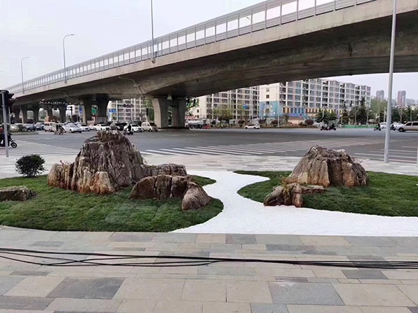 草坪石